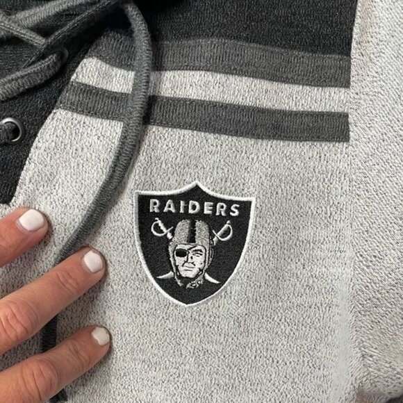 Antigua Las Vegas Raiders Gray & Black Lace-Up Hoodie Hockey Style Womens Medium - Picture 6 of 8